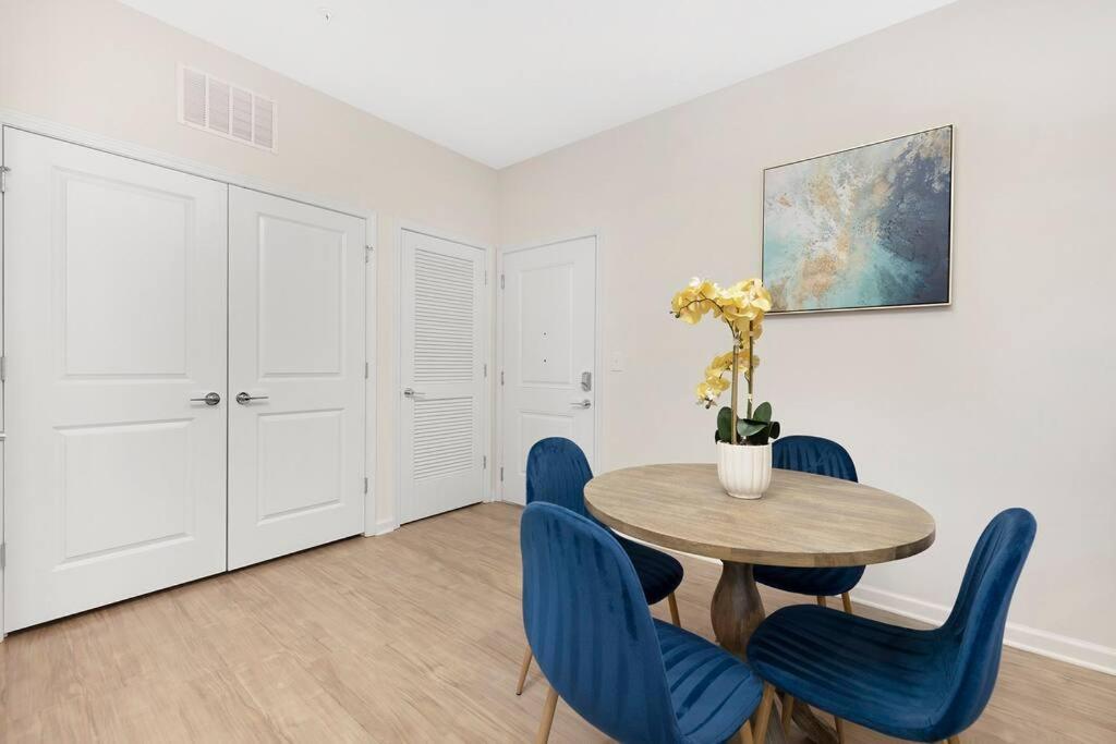Stylish New Condo In 康科德 外观 照片